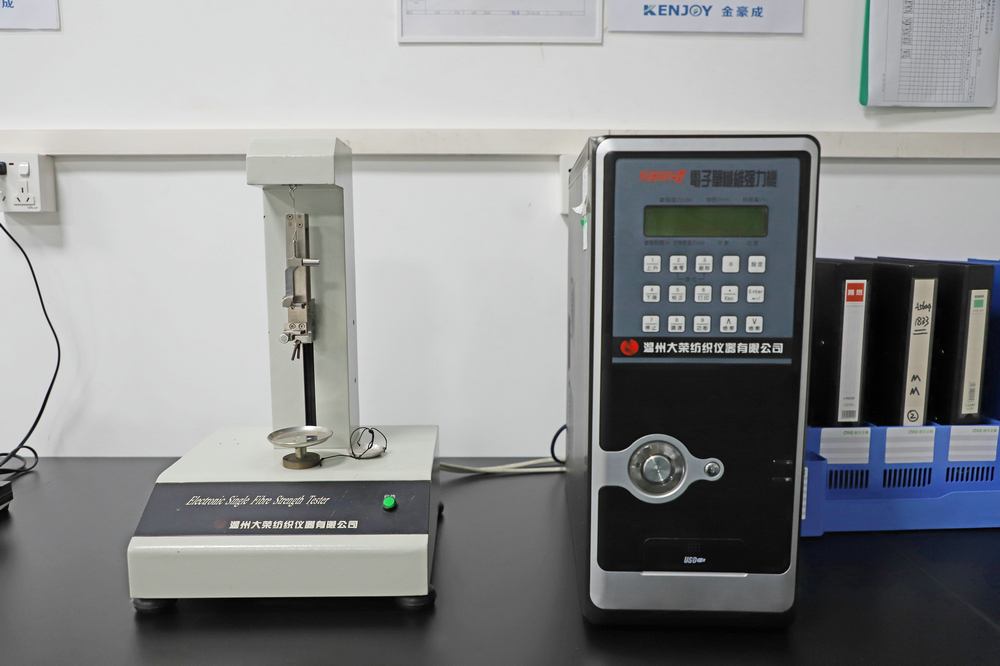 Fiber strength testing machine